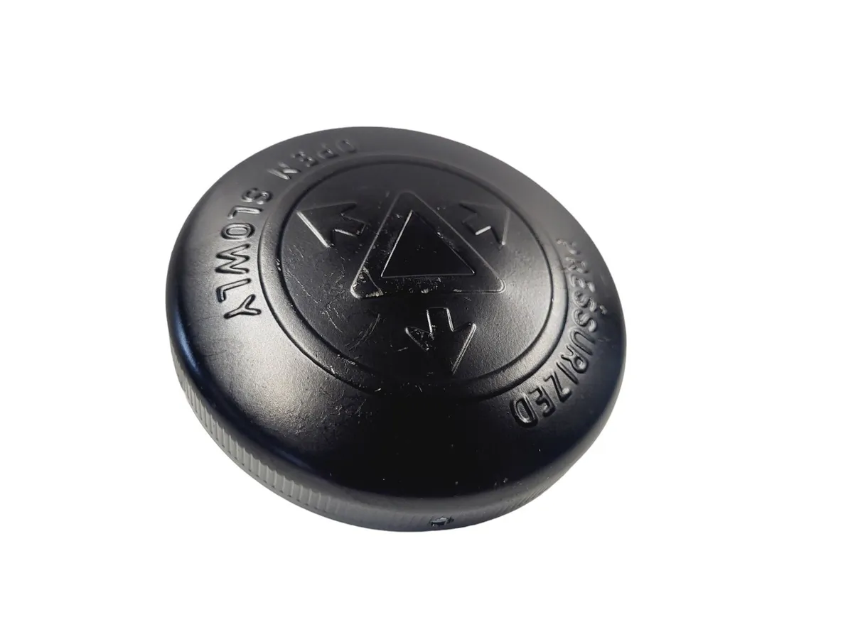TAPON RADIADOR Adaptable a JOHN DEERE S.20/30/35/40