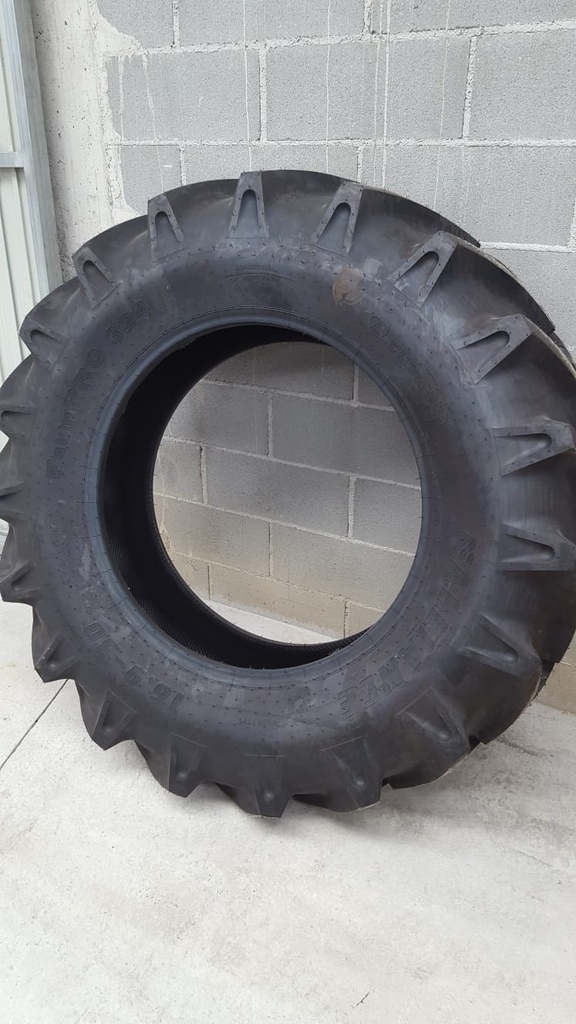Alliance 16.9/14-30 8PR TT R-1 M. Farm Pro 324